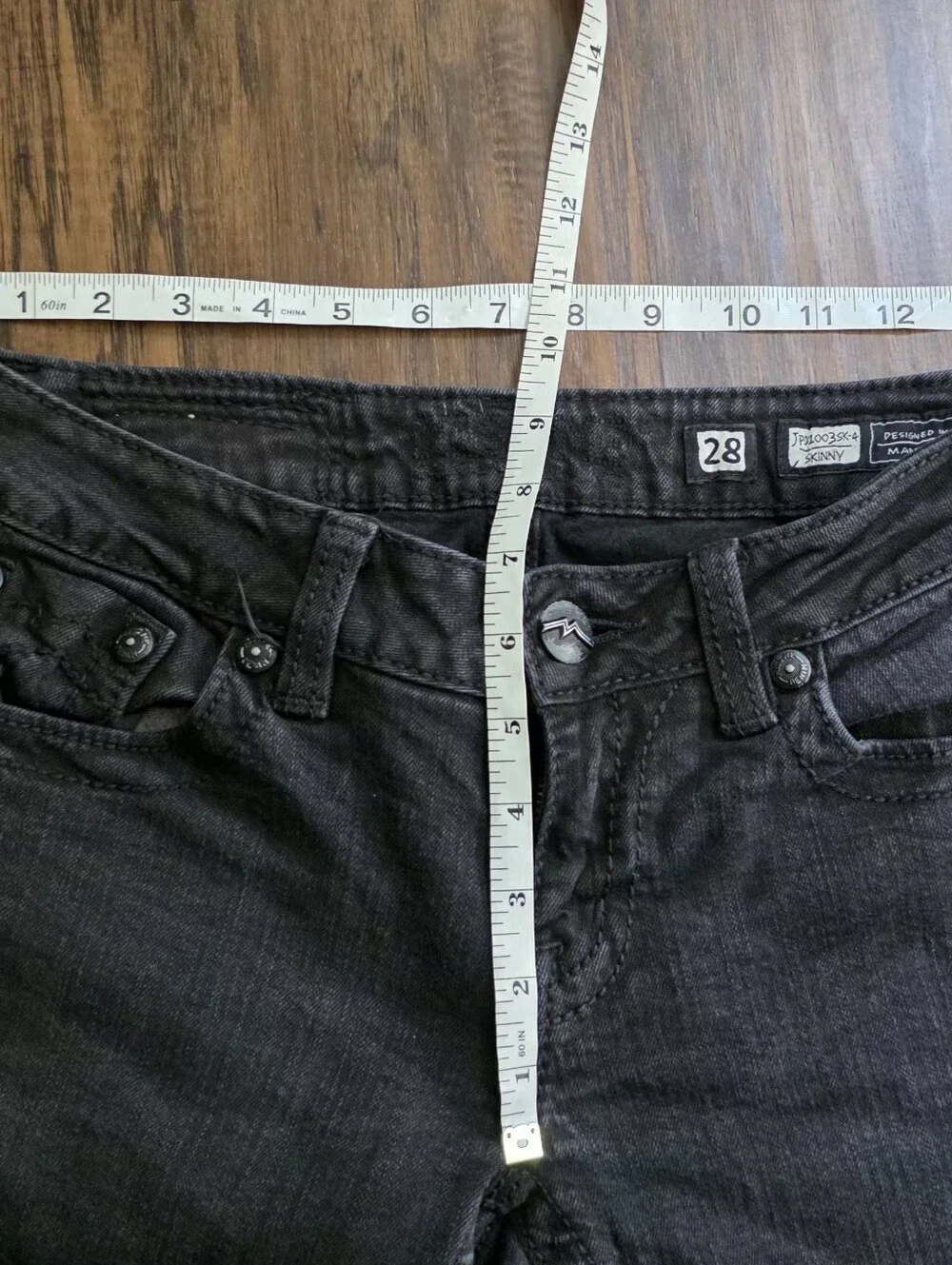 Miss Me Skinny Jeans 28